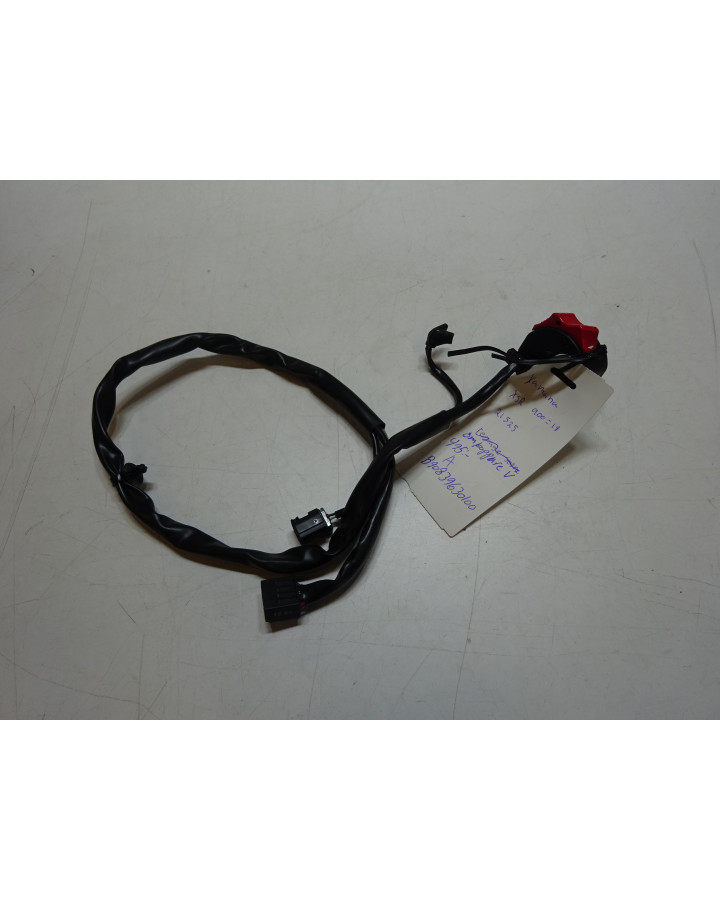 Yamaha XSR900, omkopplare höger