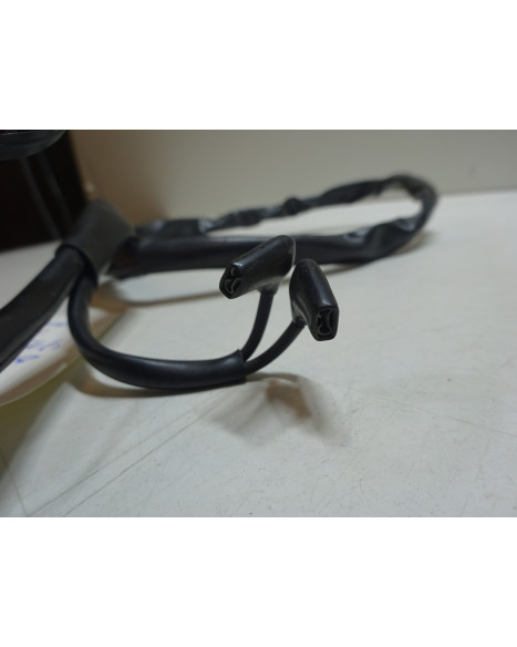 Yamaha XSR900, omkopplare höger