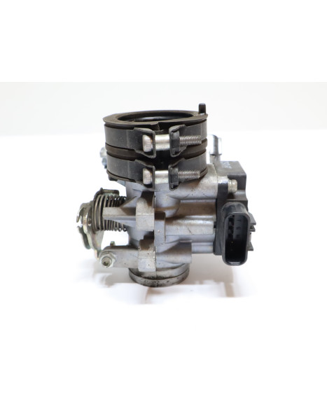 Yamaha YZF-R125, gasspjäll/insprut