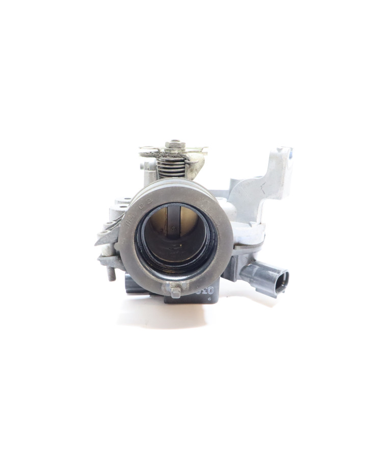 Yamaha YZF-R125, gasspjäll/insprut