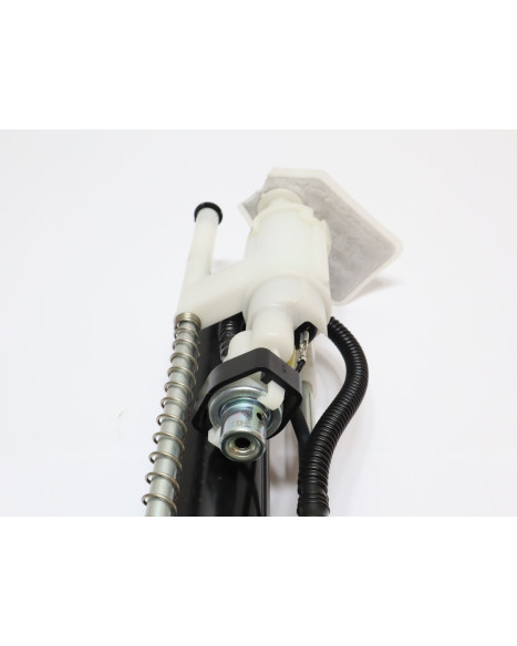 Yamaha YZF-R125, bränslepump