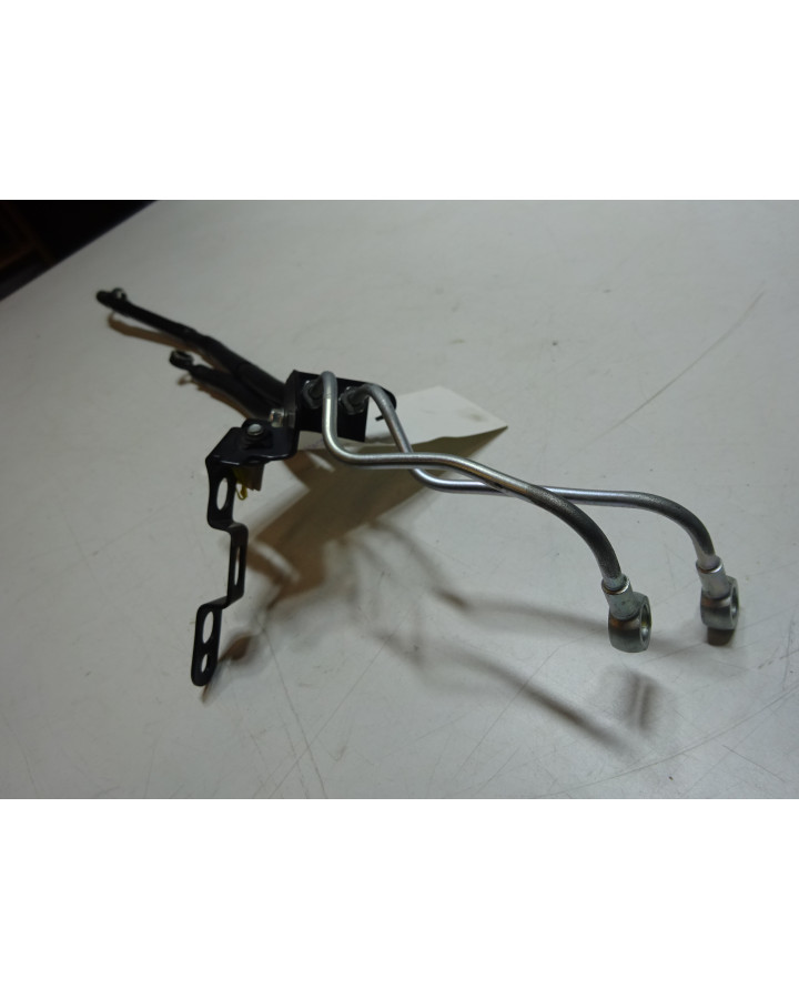 Yamaha XSR900, bromsslangar bak