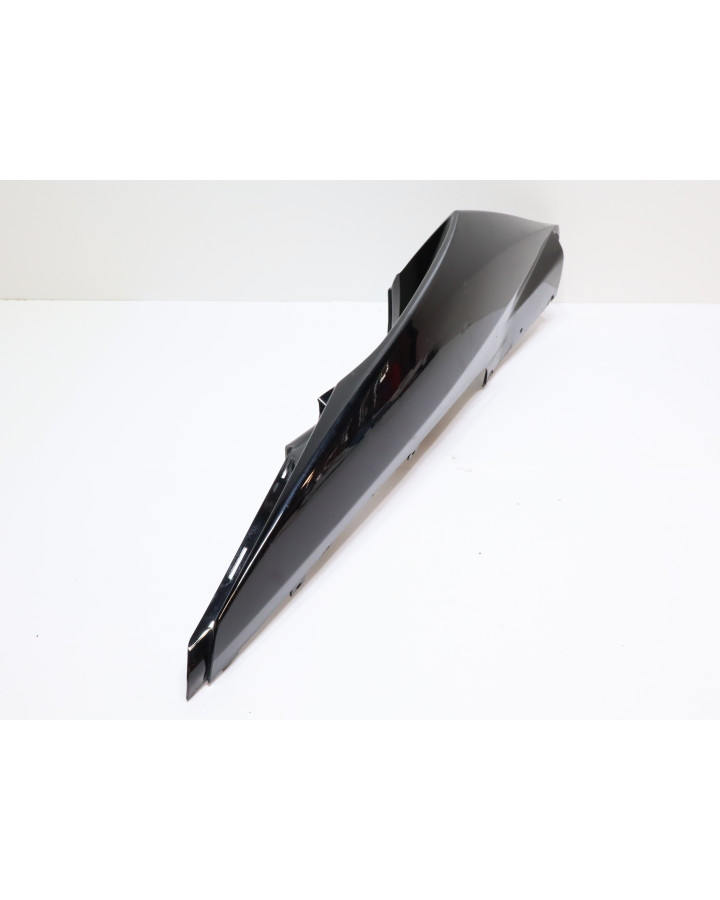 Yamaha YZF-R125, bakre sidokåpa vänster