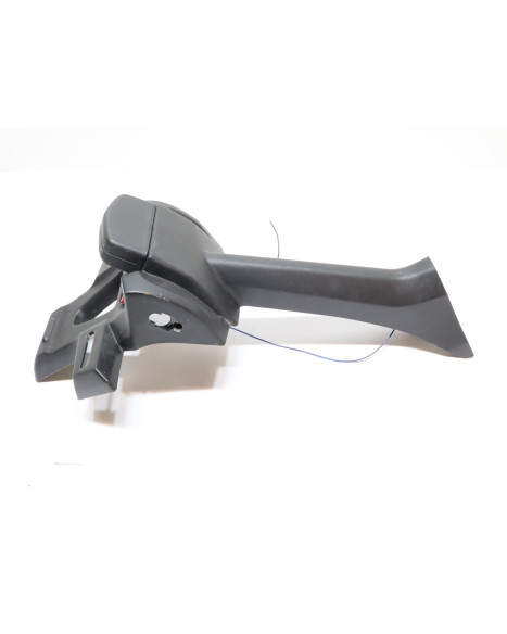 Yamaha YZF-R125, registreringsskylthållare