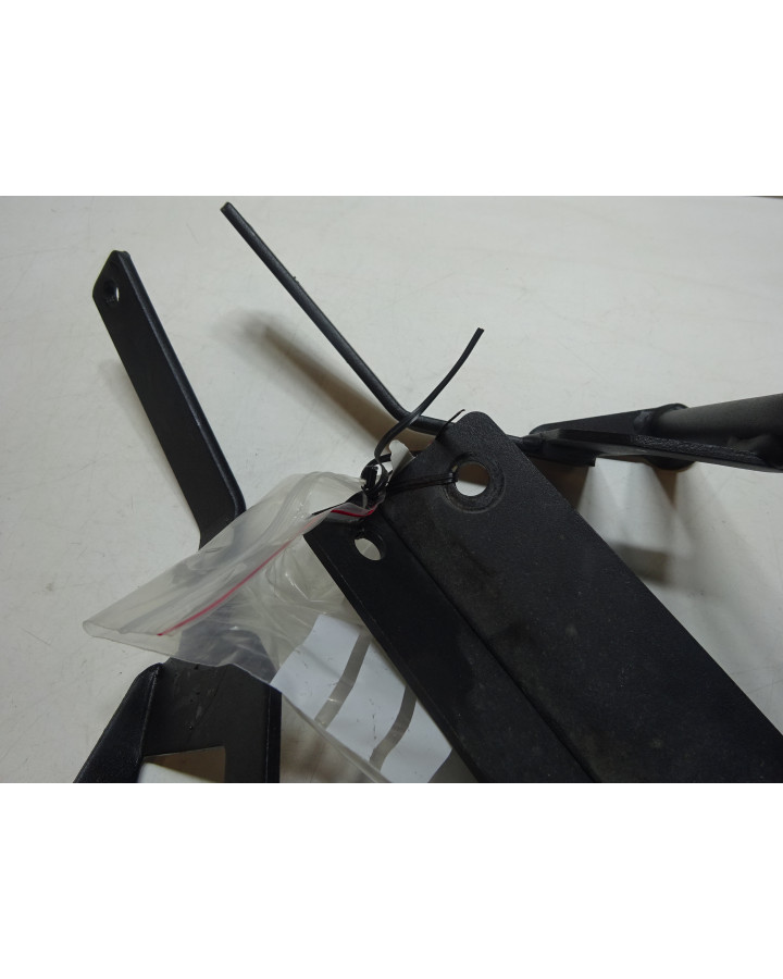 Yamaha XSR900, pakethållare