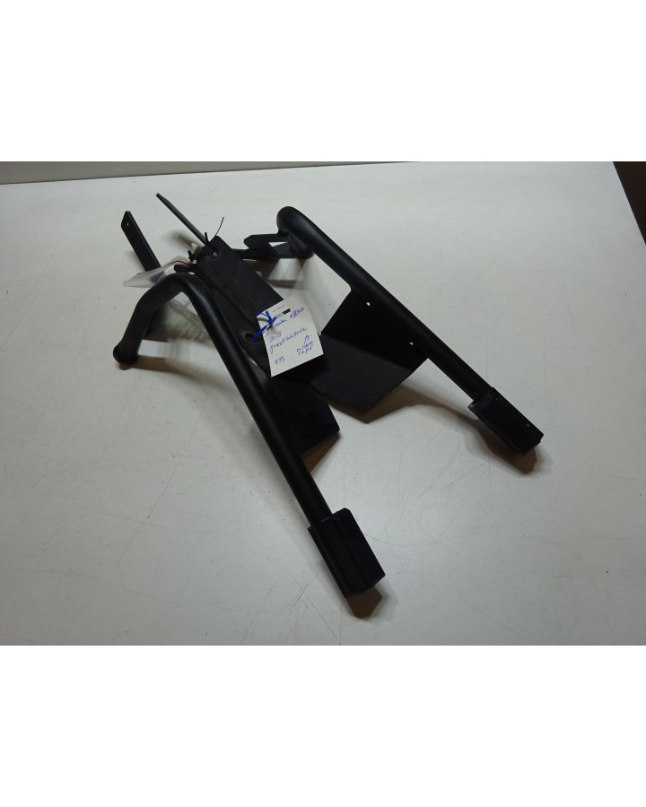 Yamaha XSR900, pakethållare