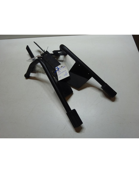 Yamaha XSR900, pakethållare