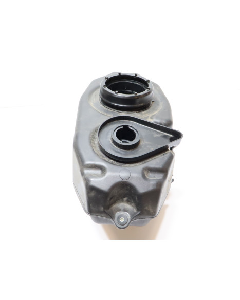 Yamaha YZF-R125, bränsletank