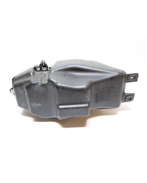 Yamaha YZF-R125, bränsletank