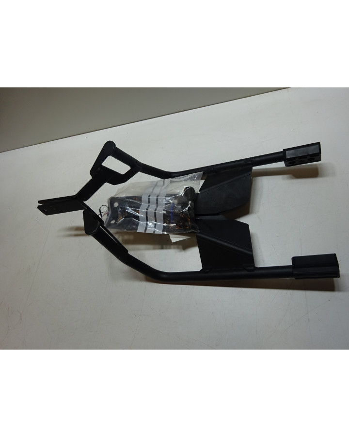 Yamaha XSR900, pakethållare