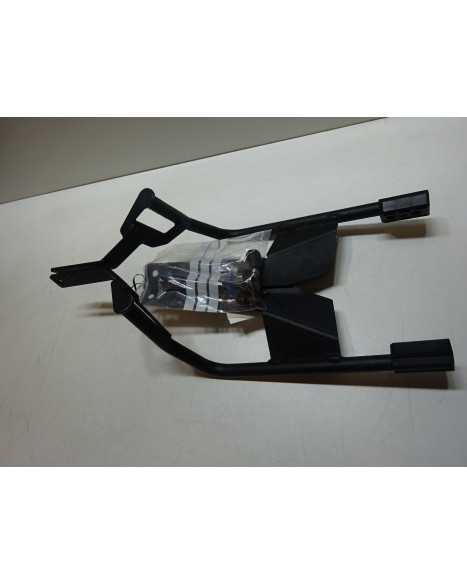 Yamaha XSR900, pakethållare