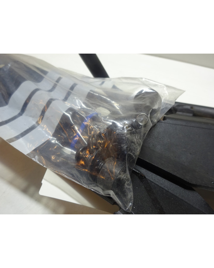 Yamaha XSR900, pakethållare