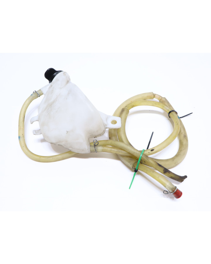 Yamaha YZF-R125, expansionskärl