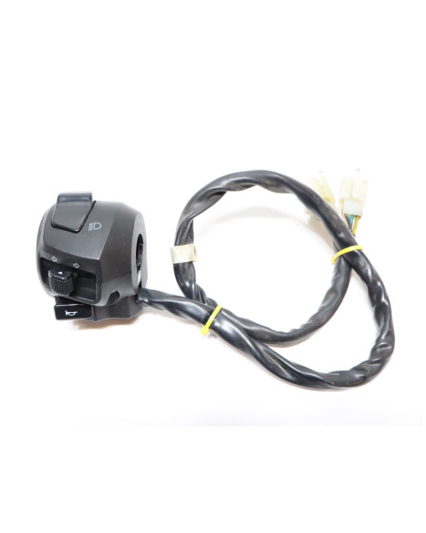 Yamaha YZF-R125, omkopplare vänster