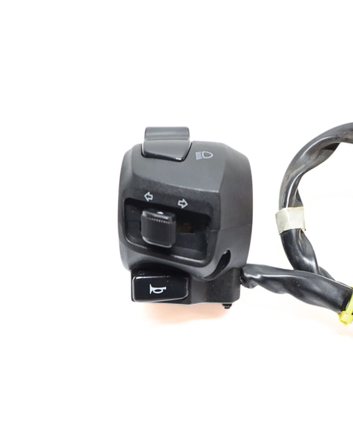 Yamaha YZF-R125, omkopplare vänster