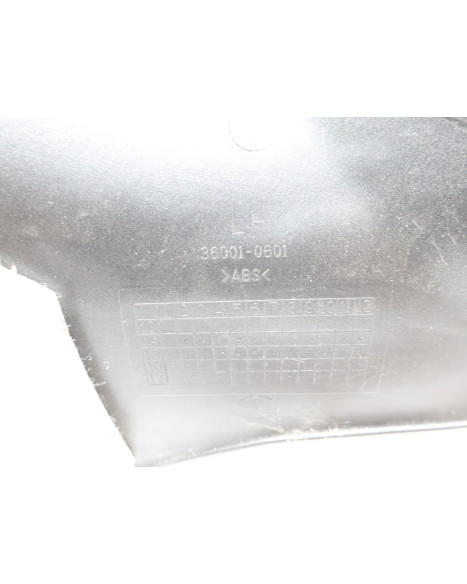 Kawasaki Ninja 125, sidokåpa vänster