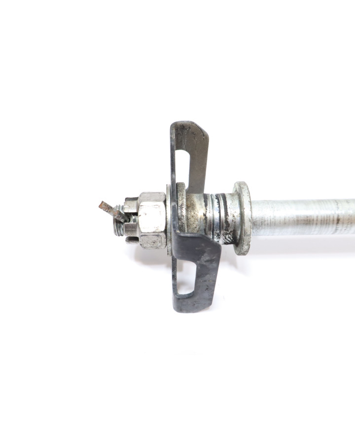 Kawasaki Ninja 125, hjulaxel bak