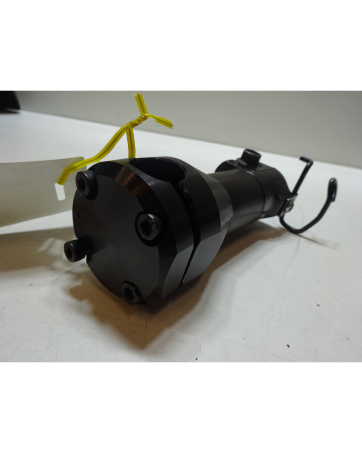 Yamaha Slider, styrstam