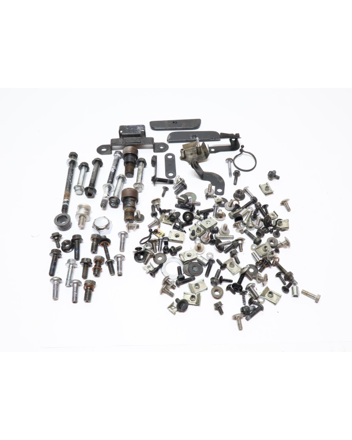 Yamaha YZF-R125, skruvkit