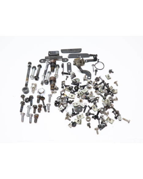 Yamaha YZF-R125, skruvkit