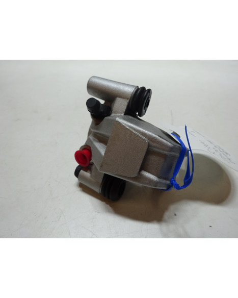 Rieju MRT, bromsok fram