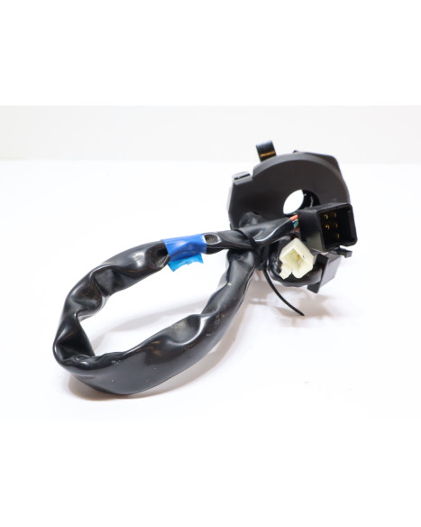 Kawasaki Ninja 125, omkopplare vänster