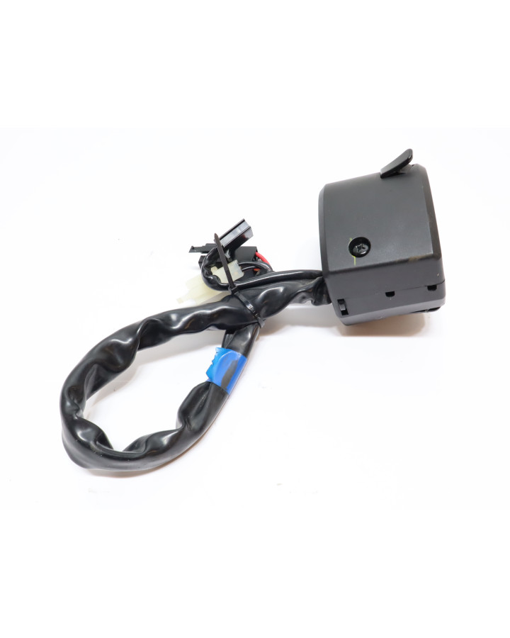 Kawasaki Ninja 125, omkopplare vänster