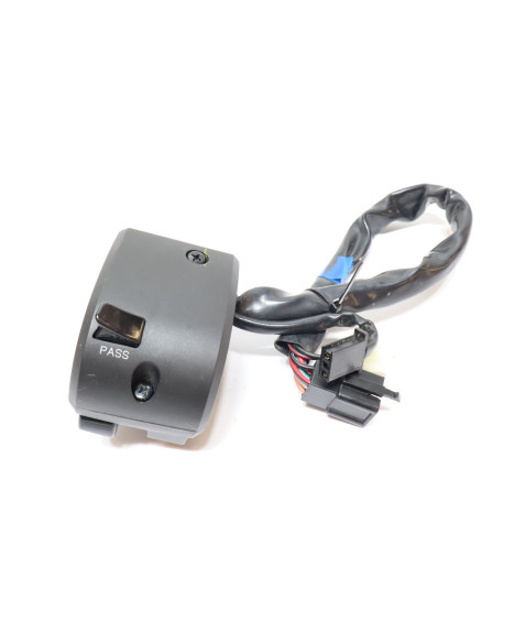 Kawasaki Ninja 125, omkopplare vänster