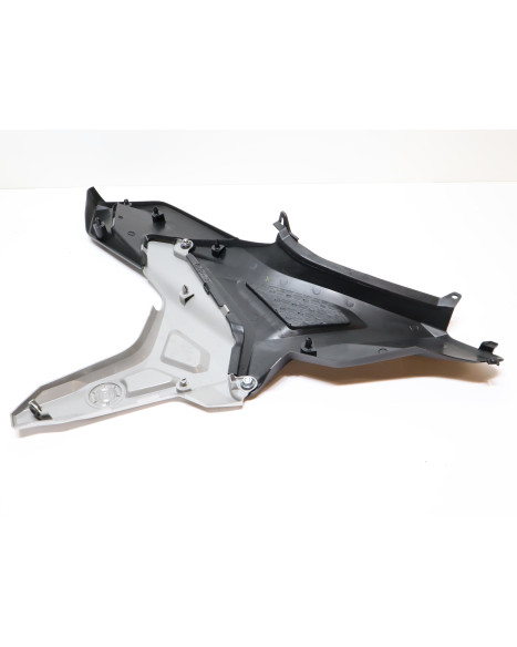 Honda NC750X, sidokåpa höger