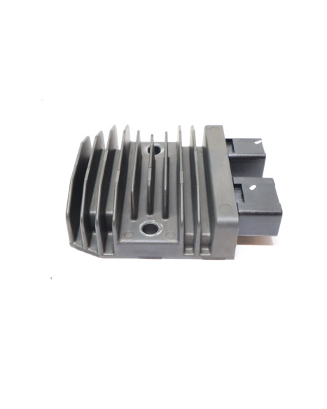 Honda NC750X, voltregulator