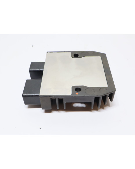 Honda NC750X, voltregulator