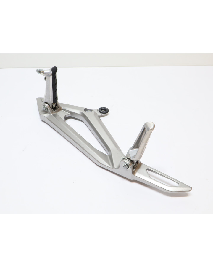 Honda NC750X, fotpinne vänster komplett DCT