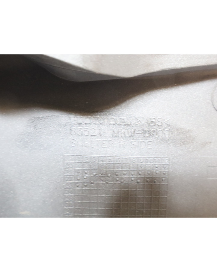 Honda NC750X, övre sidokåpa höger