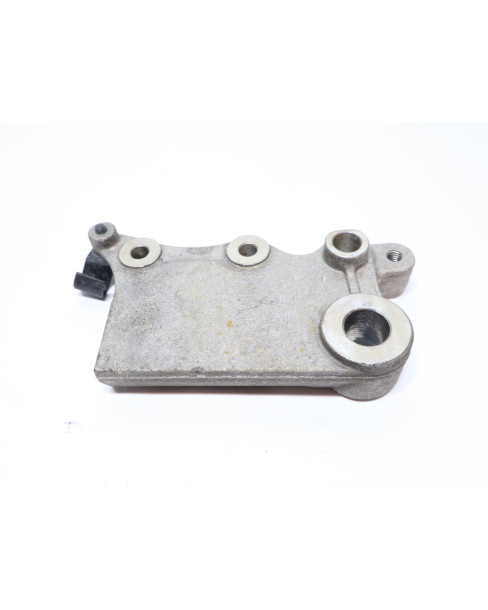 Kawasaki Ninja 125, bromsokshållare bak 2