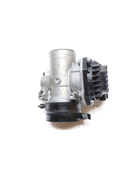 Honda NC750X, gasspjäll/insprut