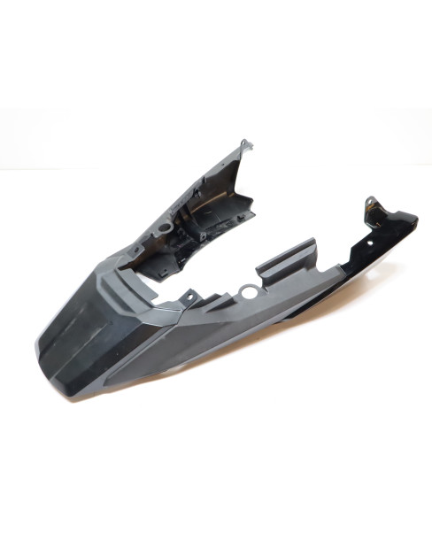 Honda NC750X, bakkåpa 2