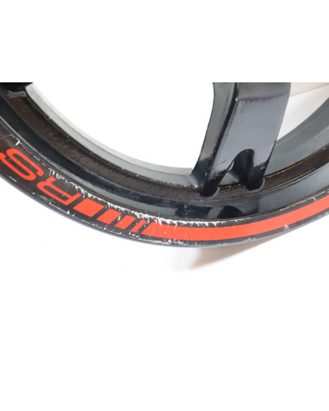 Peugeot Kisbee, bakfälg