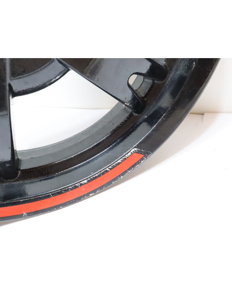 Peugeot Kisbee, bakfälg