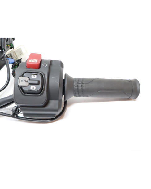 Honda NC750X, omkopplare med gashandtag höger DCT 2