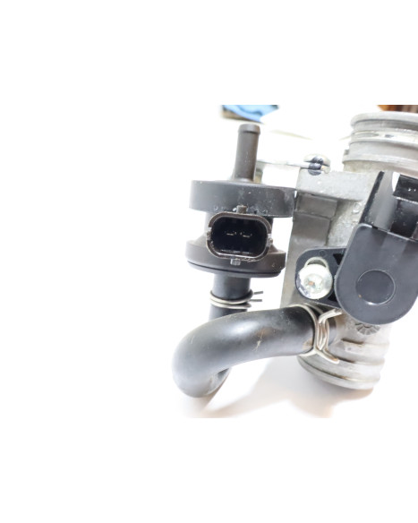 Vespa Sprint/Primavera, gasspjäll/insprut