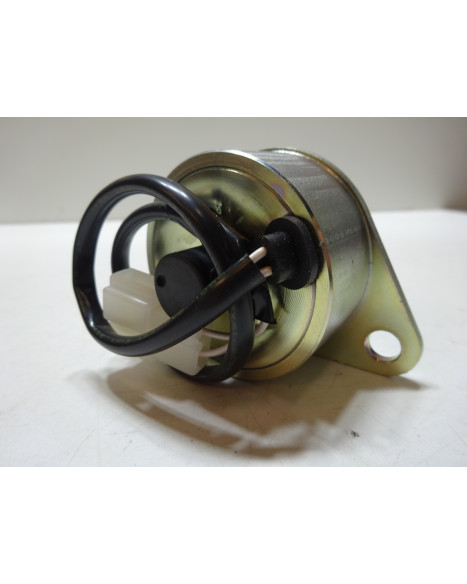 Suzuki VL 1500, solenoid för dekompression