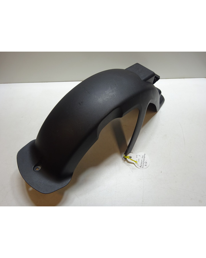 NIU UQi GT, stänkskärm med nummerplåtsbelysning