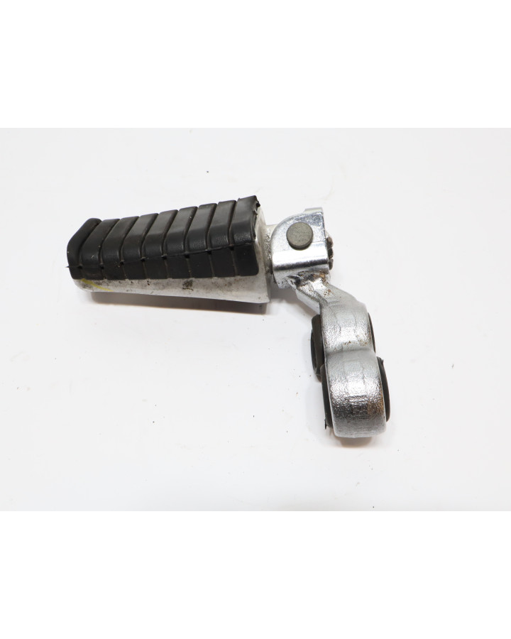 Yamaha XV 1100 Virago, fotpinne höger