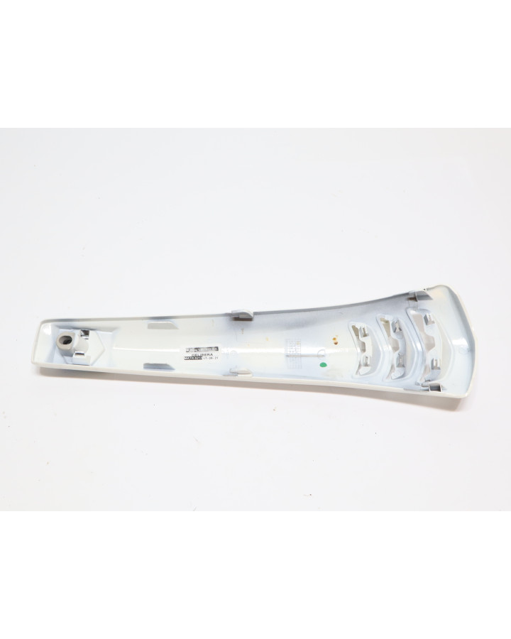 Vespa Sprint/Primavera, mittkåpa front