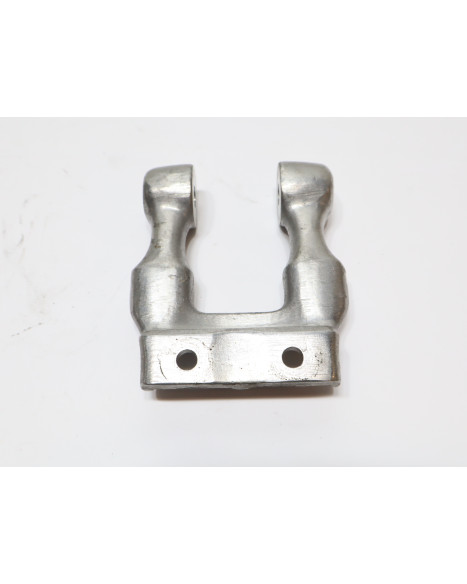 Yamaha XV 1100 Virago, fäste framlykta