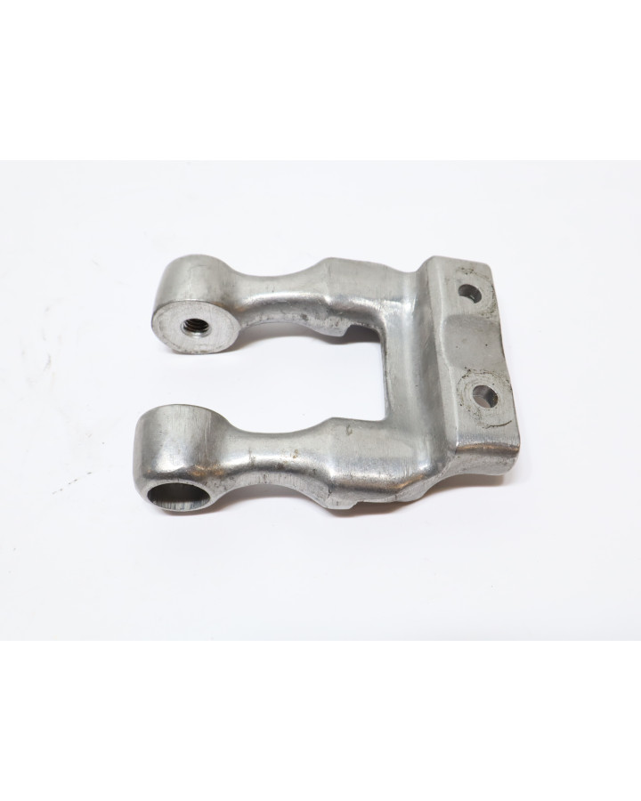 Yamaha XV 1100 Virago, fäste framlykta