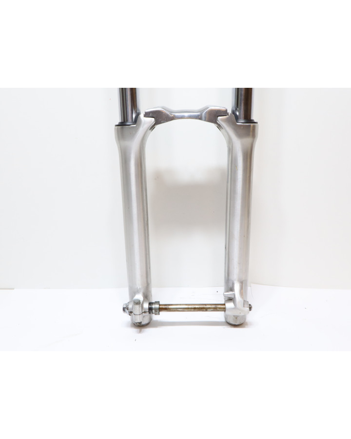 Yamaha XV 1100 Virago, framgaffel