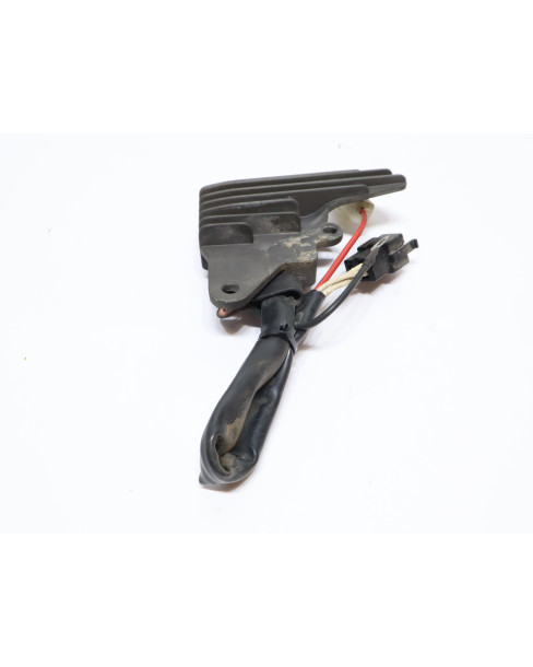 Yamaha XV 1100 Virago, voltregulator 2