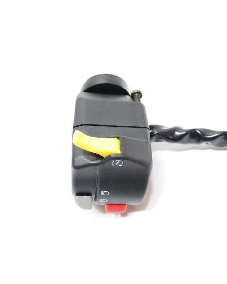 Adly ATV, omkopplare vänster