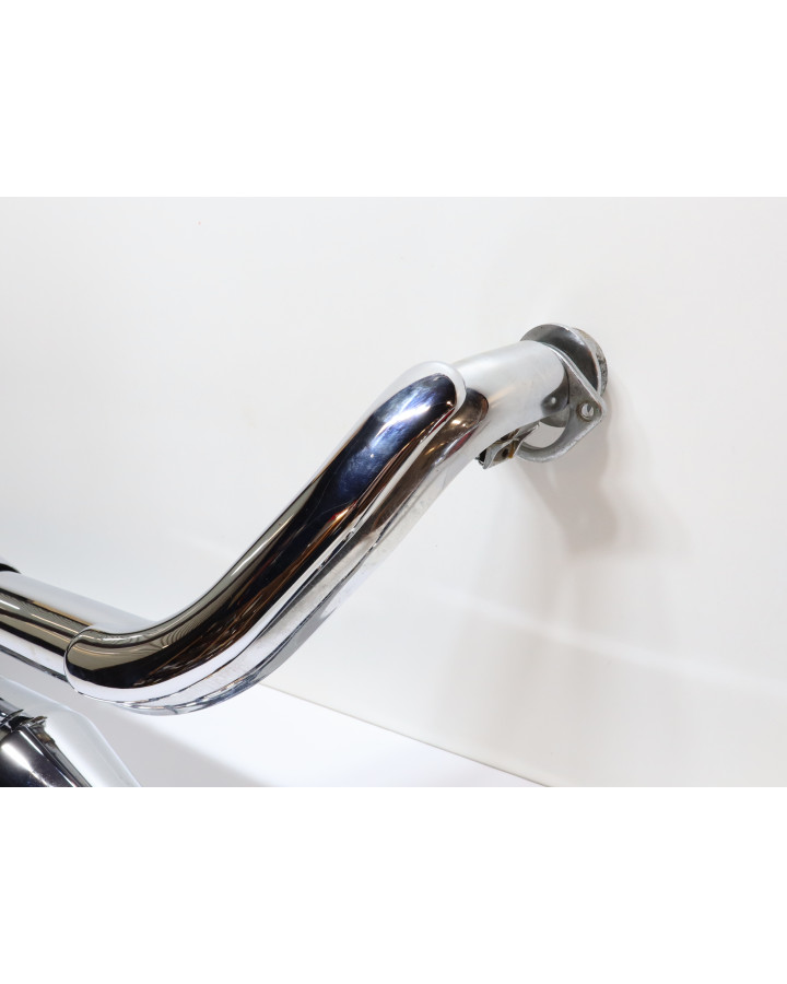 Yamaha XV 1600 Wild Star, avgassystem